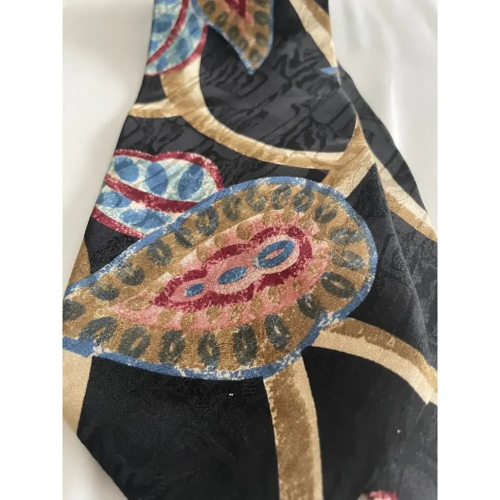 Vintage Carlo Palazzi 100% Silk Hand Made Tie Abstract pattern 57